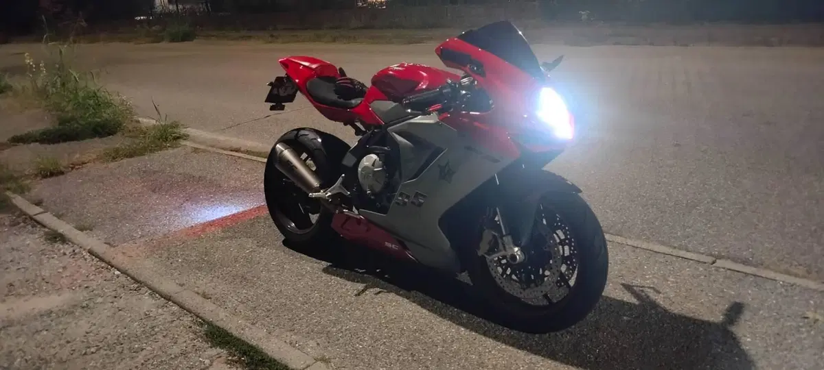 MV Agusta F3 675 (2011 - 15) (2)