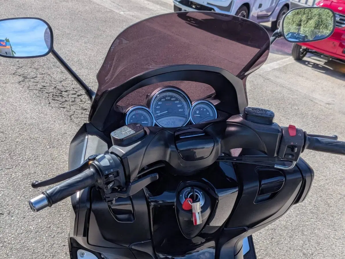Yamaha T-Max 500 (2008 - 12) (8)