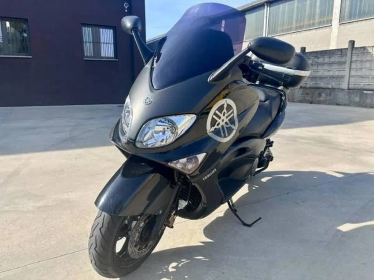 Yamaha T-Max 500 Black Max (2006 - 07) (2)