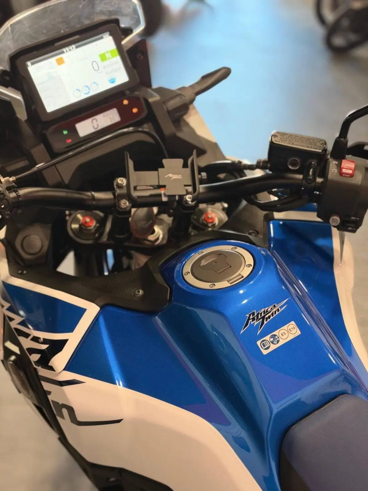 Honda Africa Twin CRF 1100L (2022 - 23) (8)