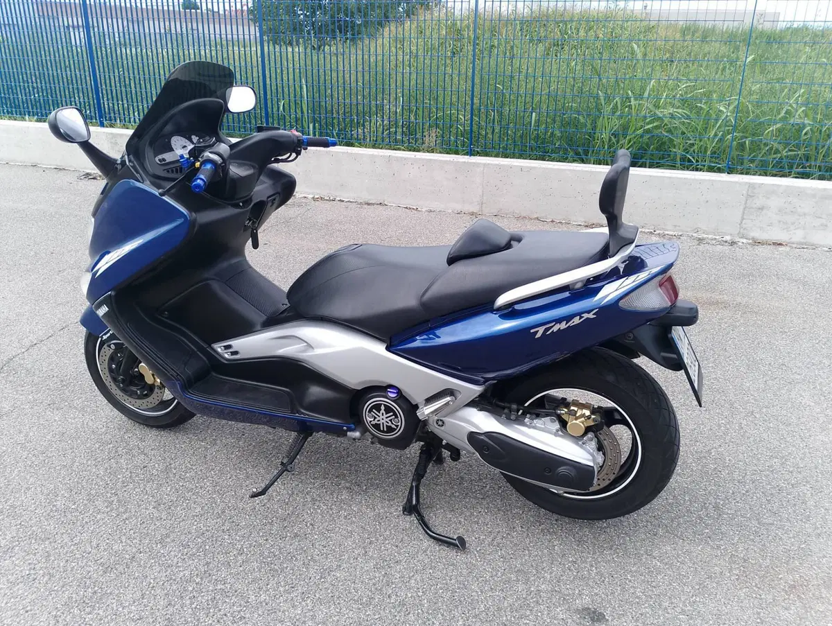 Yamaha T-Max 500 (2001 - 03) (3)
