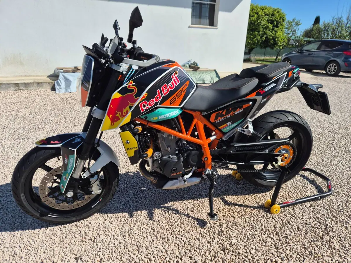 KTM 690 Duke (2012 - 16)