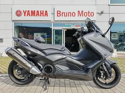 Yamaha T-Max 530 (2015 - 16) usata
