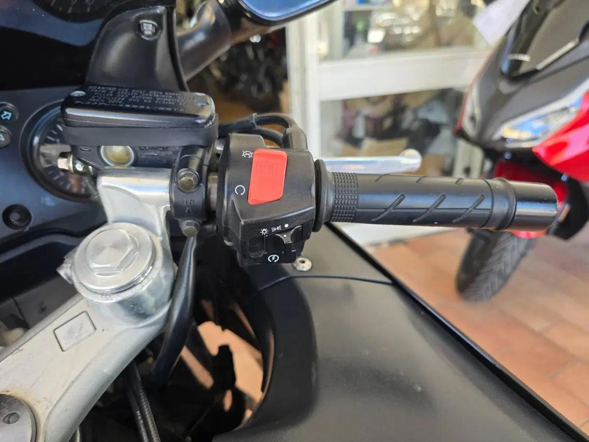 Honda CBR 1100 XX Superblackbird (1996 - 98) (8)
