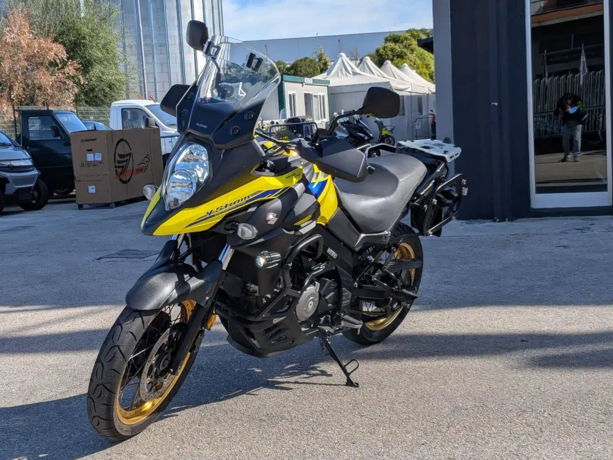 Suzuki V-Strom 650XT (2021 - 25) (3)