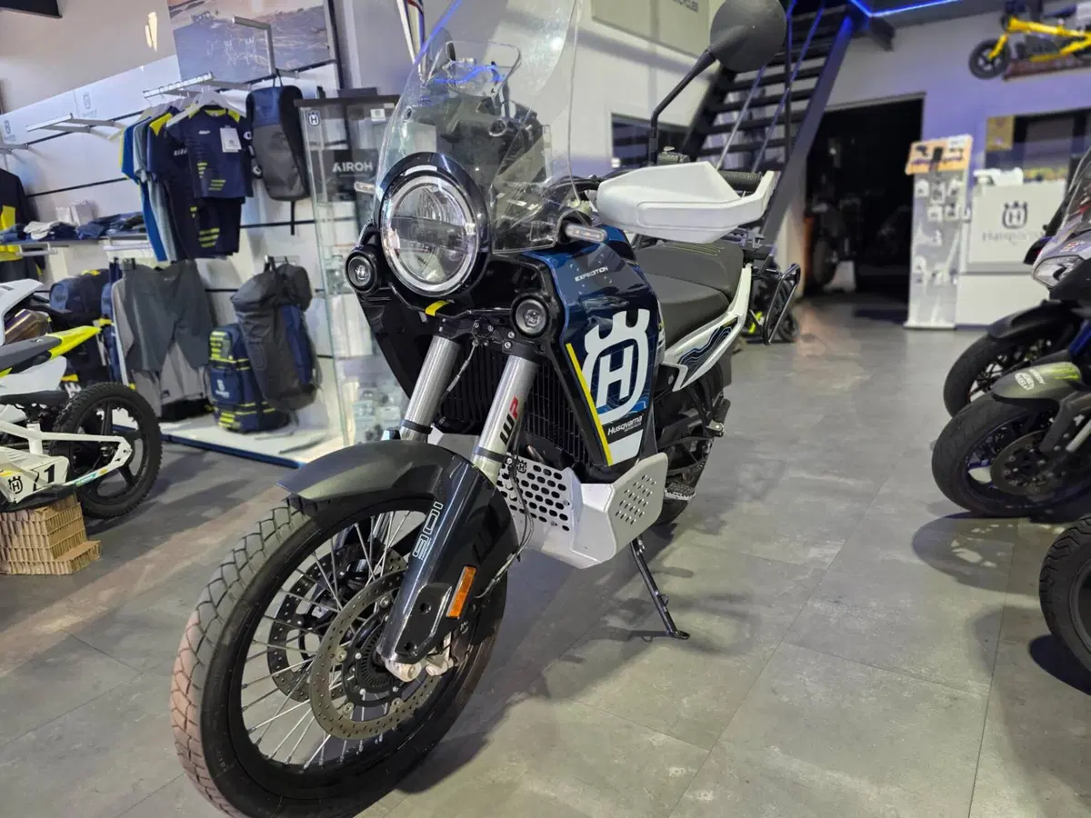 Husqvarna Norden 901 Expedition (2023 - 24) (4)