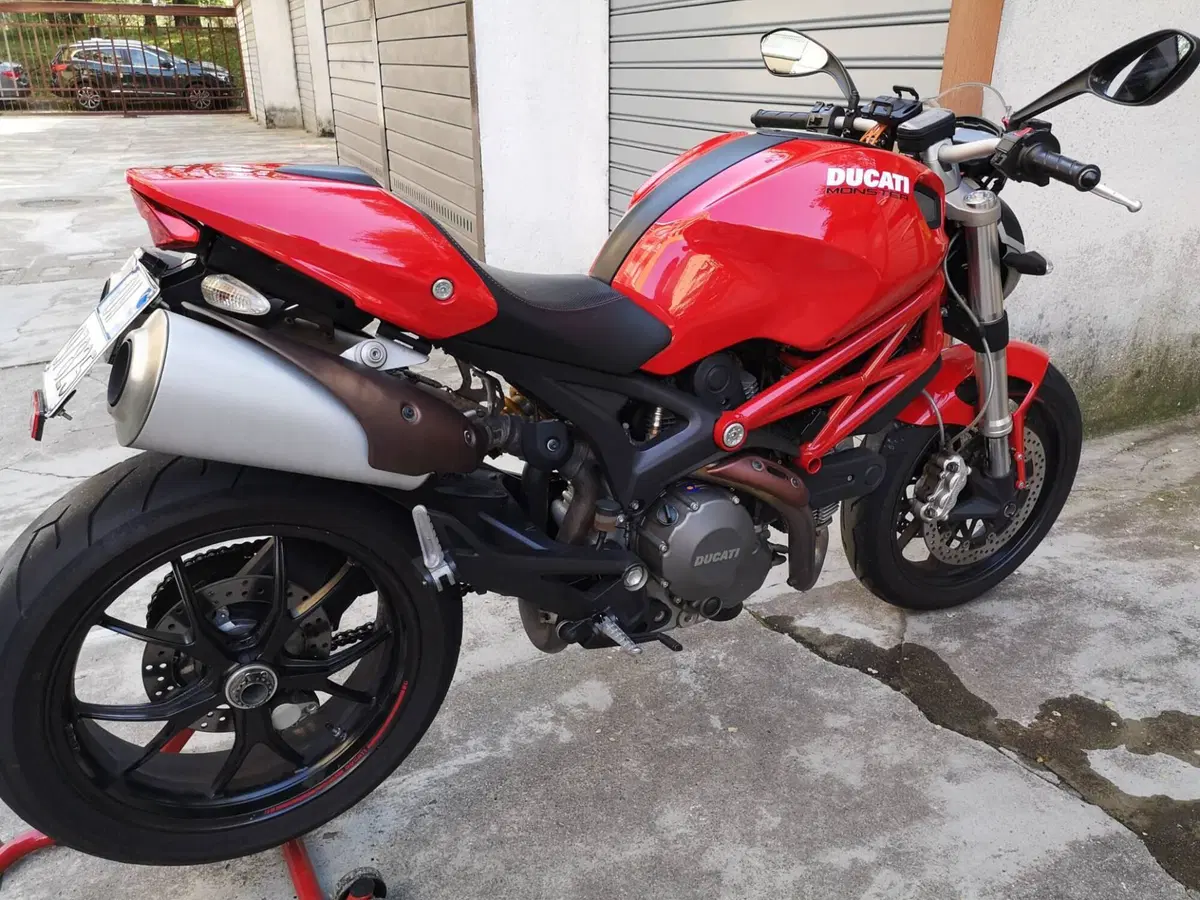 Ducati Monster 796 (2010 - 13) (4)
