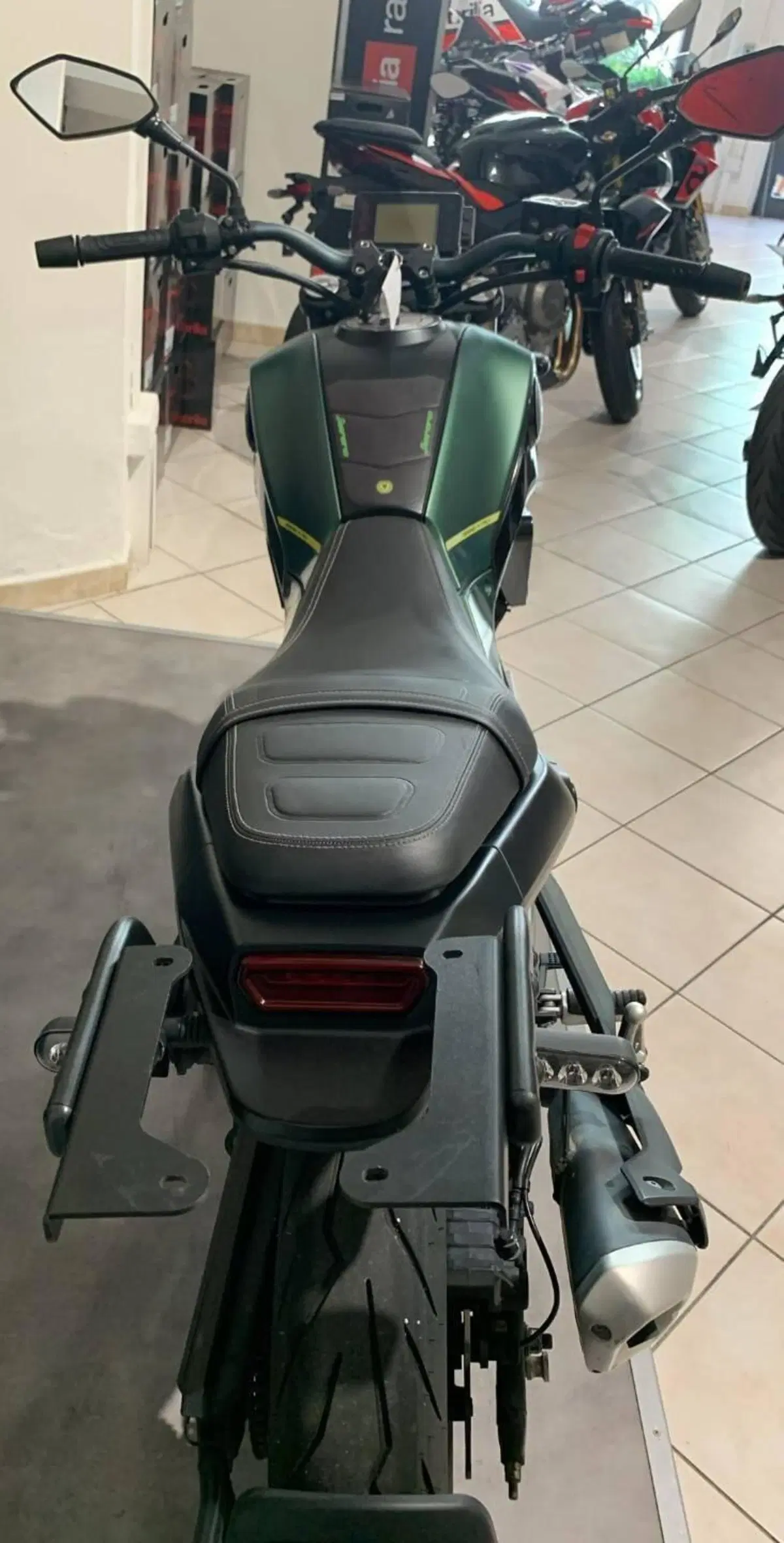 Benelli Leoncino 125 (2022 - 25) (4)