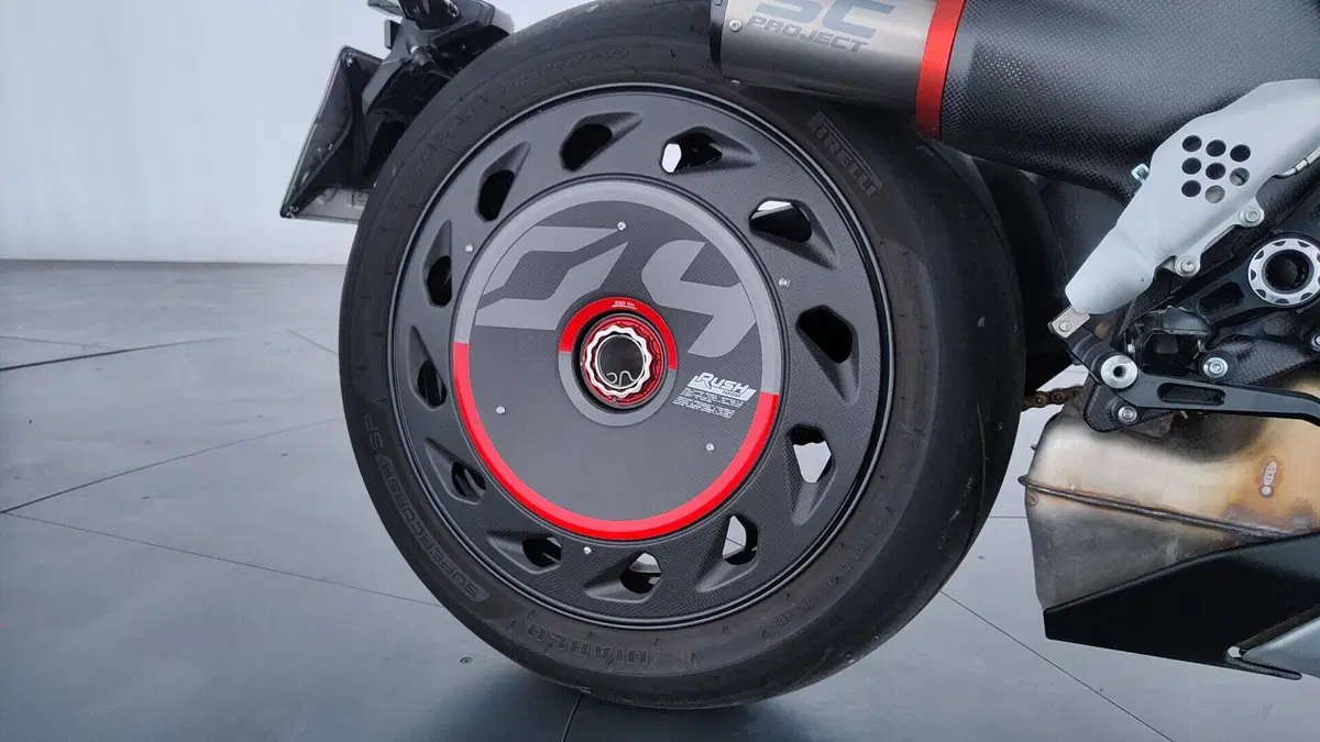 MV Agusta Rush 1000 (2020) (12)
