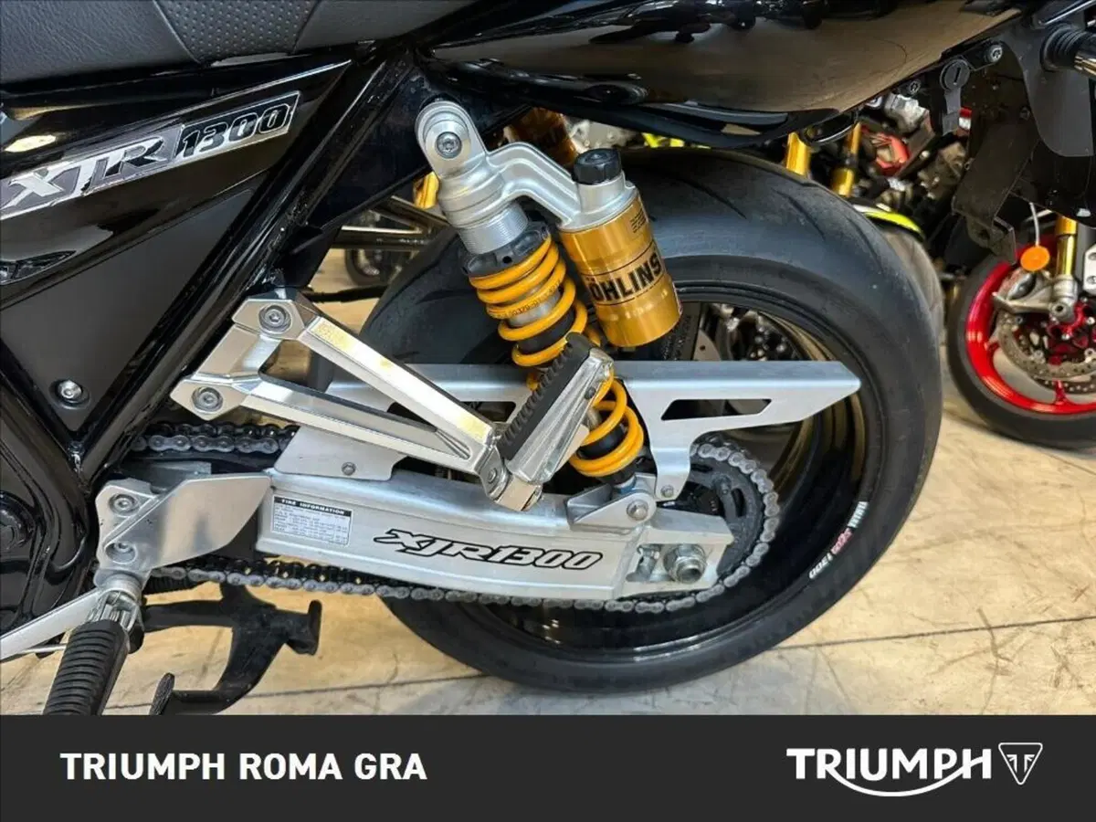 Yamaha XJR 1300 (2015 - 17) (10)