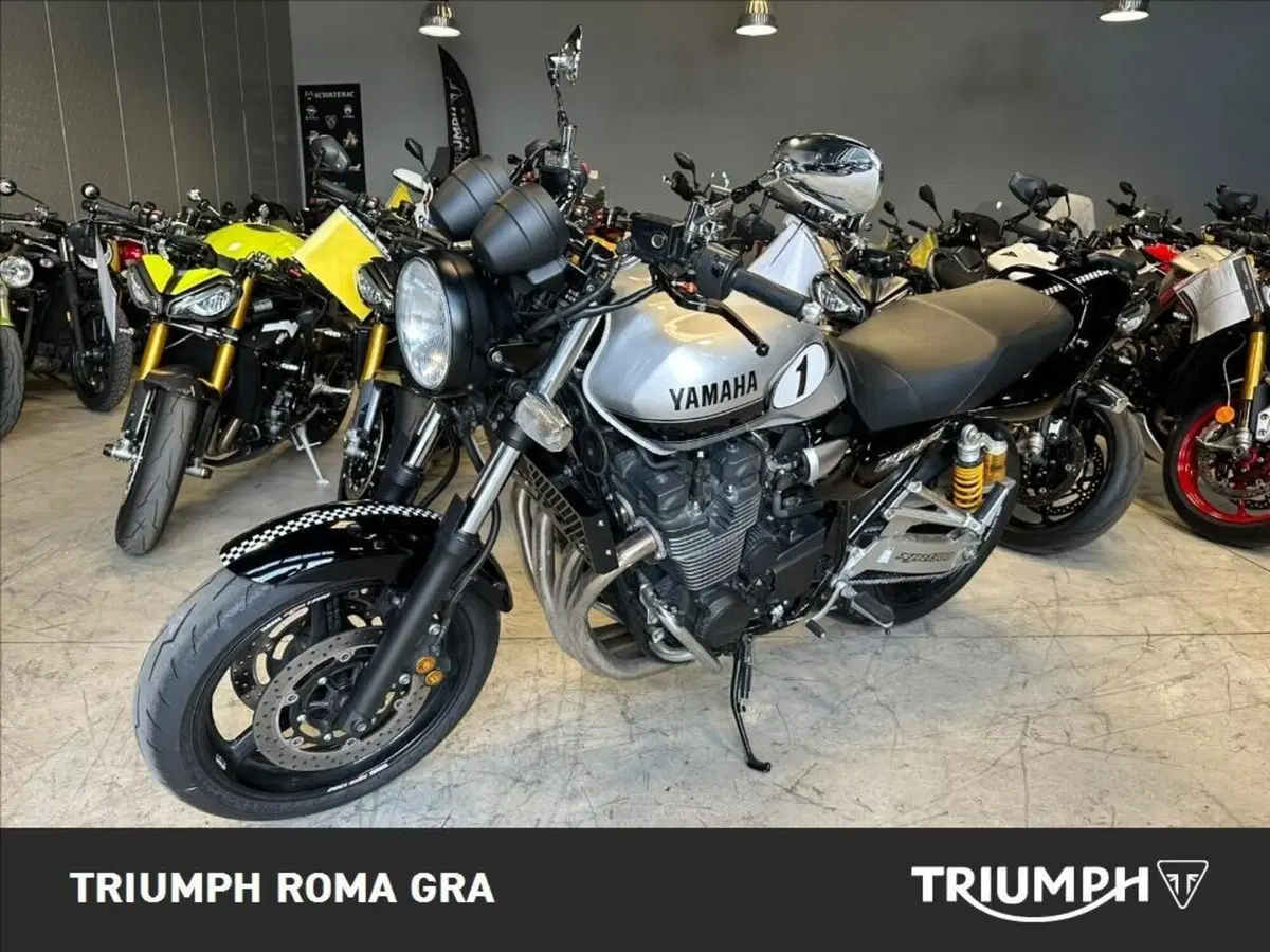 Yamaha XJR 1300 (2015 - 17) (2)