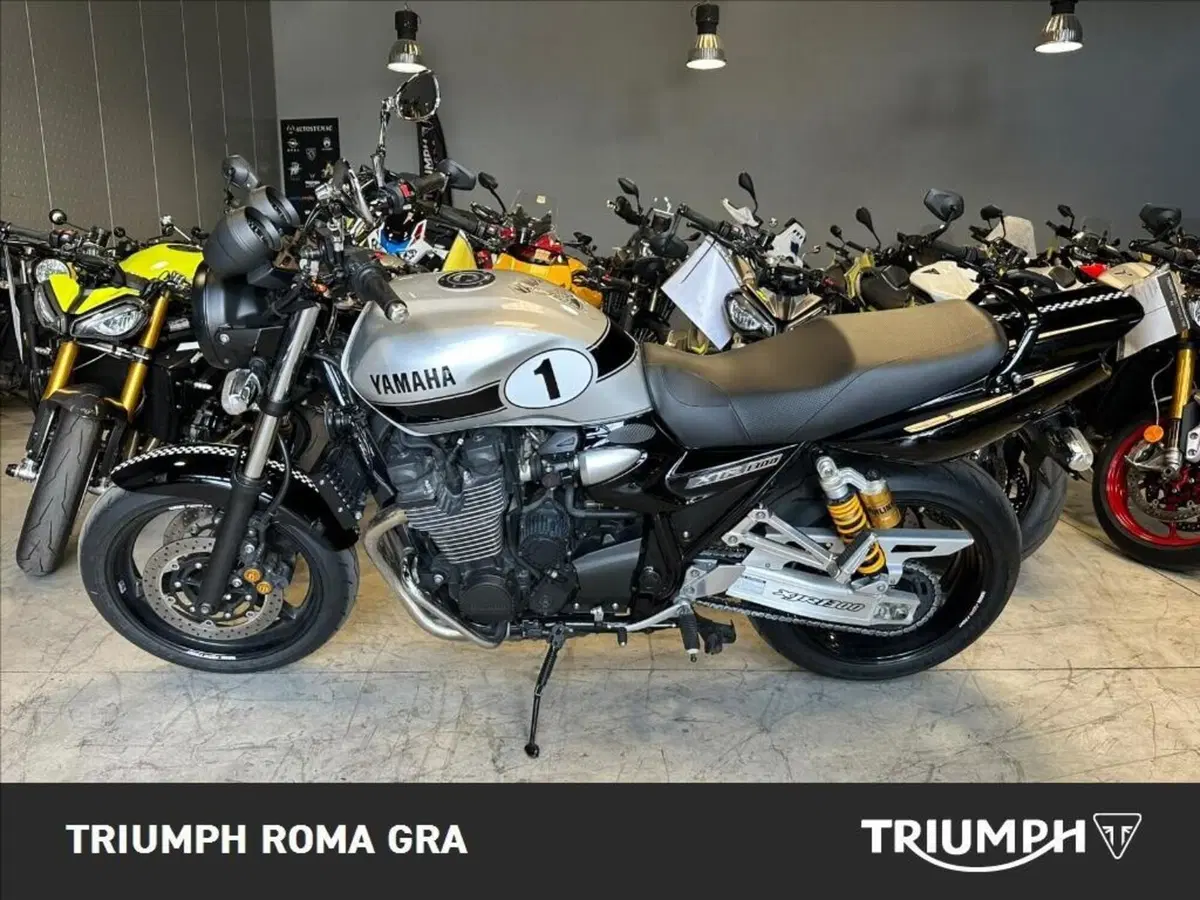 Yamaha XJR 1300 (2015 - 17) (3)