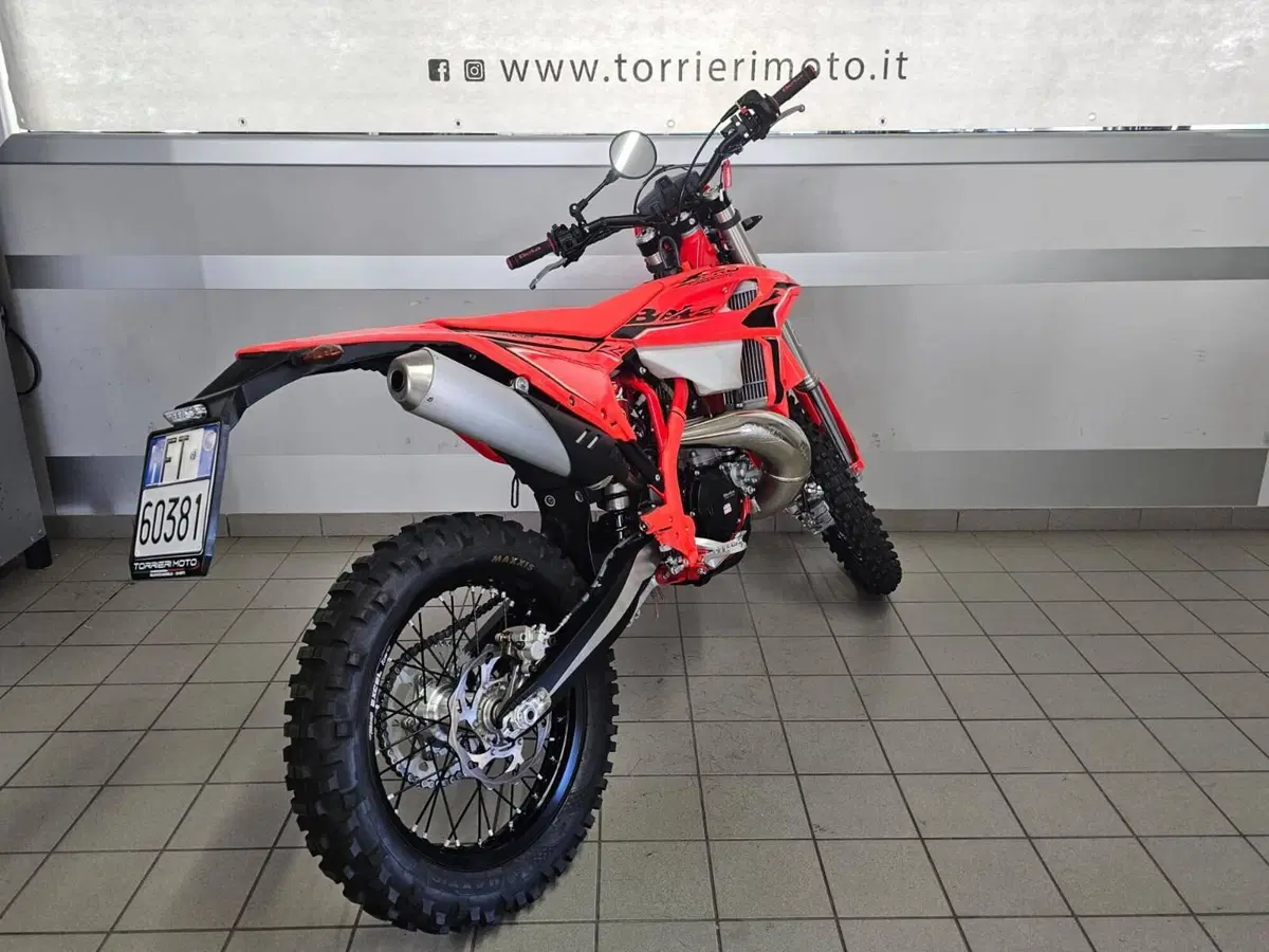 Betamotor RR X-PRO 300 2T Enduro (2026) (6)