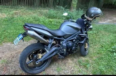 Triumph Street Triple R (2009 - 12) usata