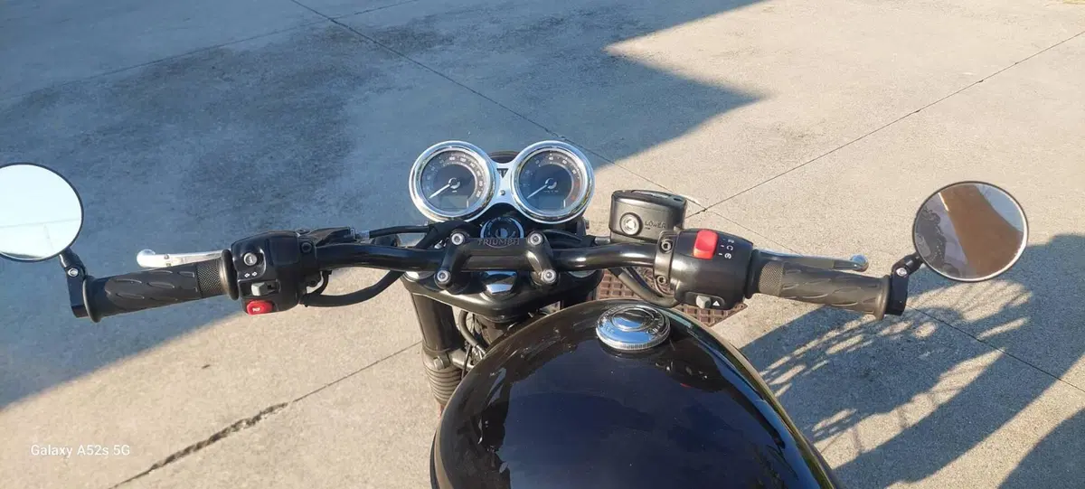 Triumph Bonneville T100 Black (2017 - 20) (5)