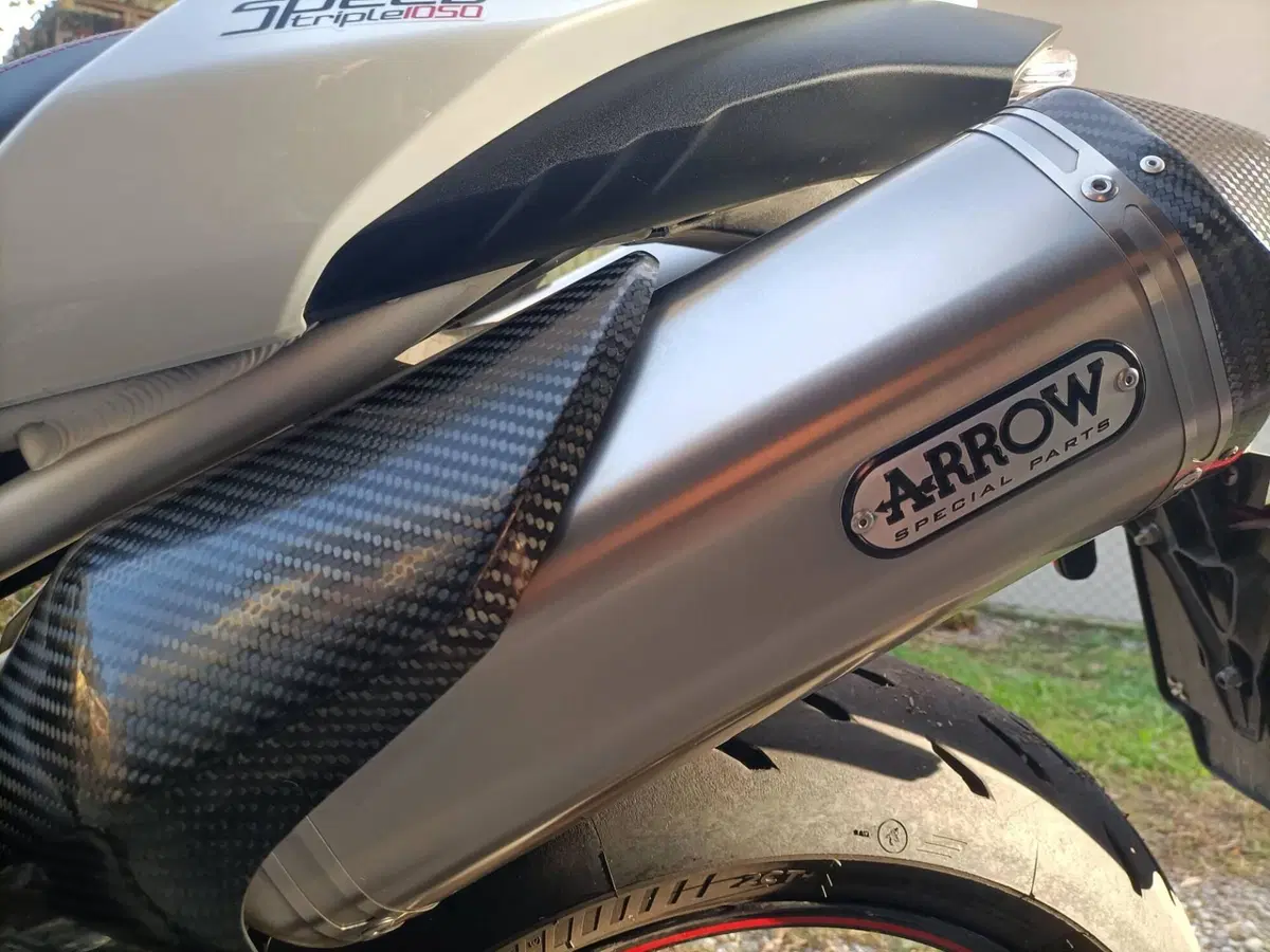 Triumph Speed Triple 1050 RS (2018 - 20) (11)