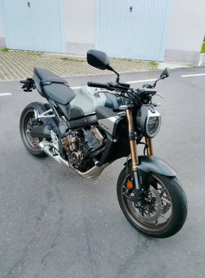 Honda CB 650 R E-Clutch (2024 - 26) usata
