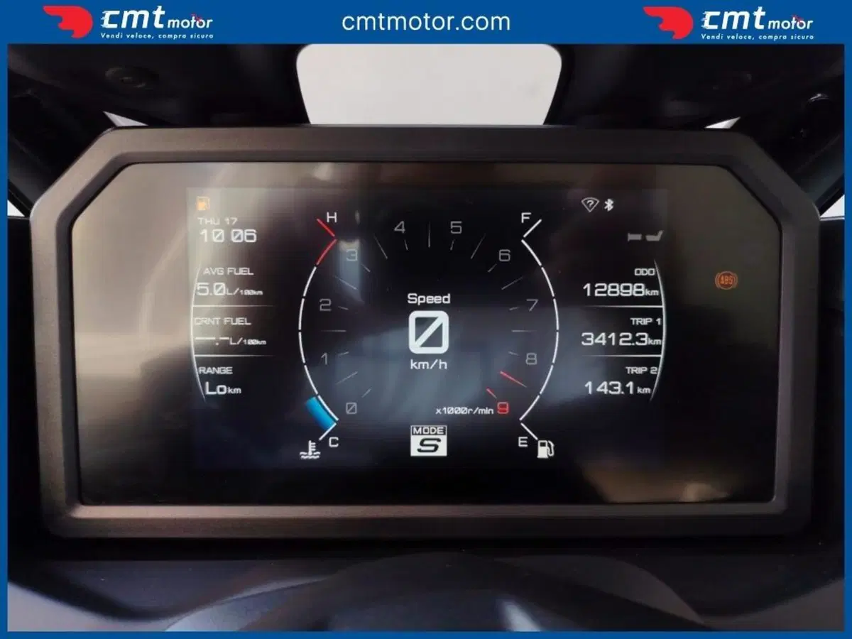 Yamaha T-Max 560 Tech Max (2022 - 24) (5)