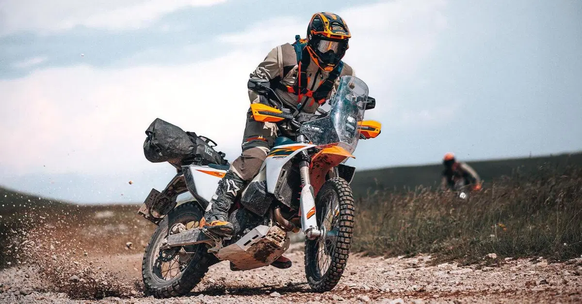KTM 690 Rally 2027, ecco il prezzo per l'Italia