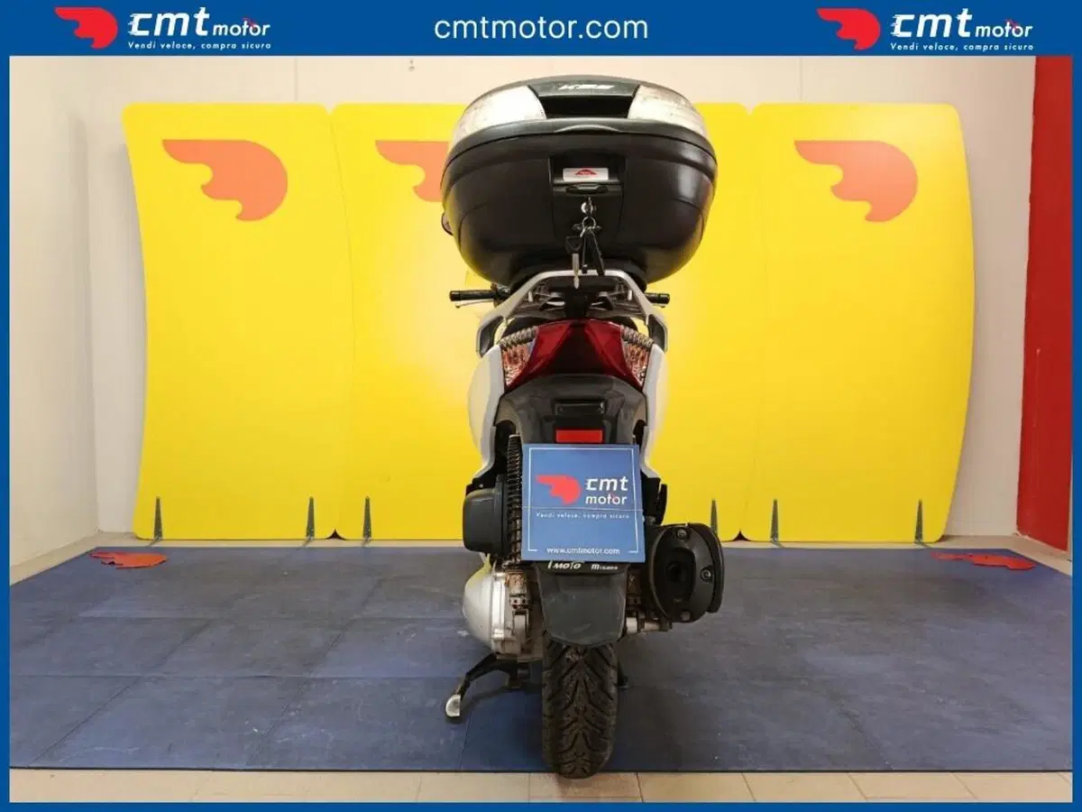 Honda SH 300 i ABS (2016 - 20) (4)