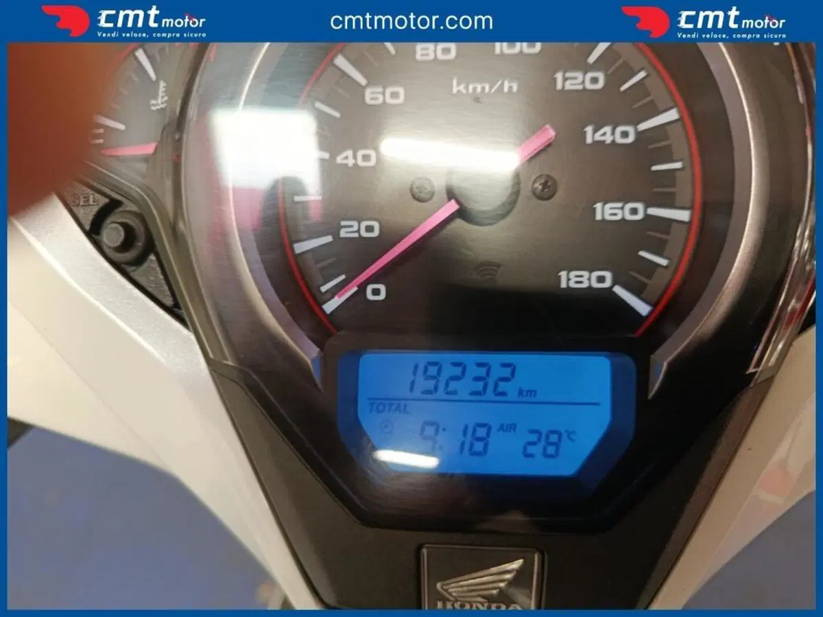 Honda SH 300 i ABS (2016 - 20) (5)