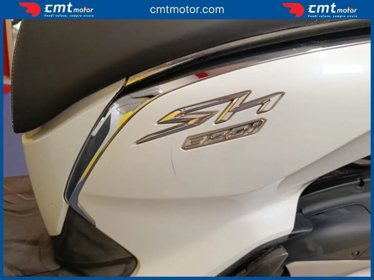 Honda SH 300 i ABS (2016 - 20) (10)