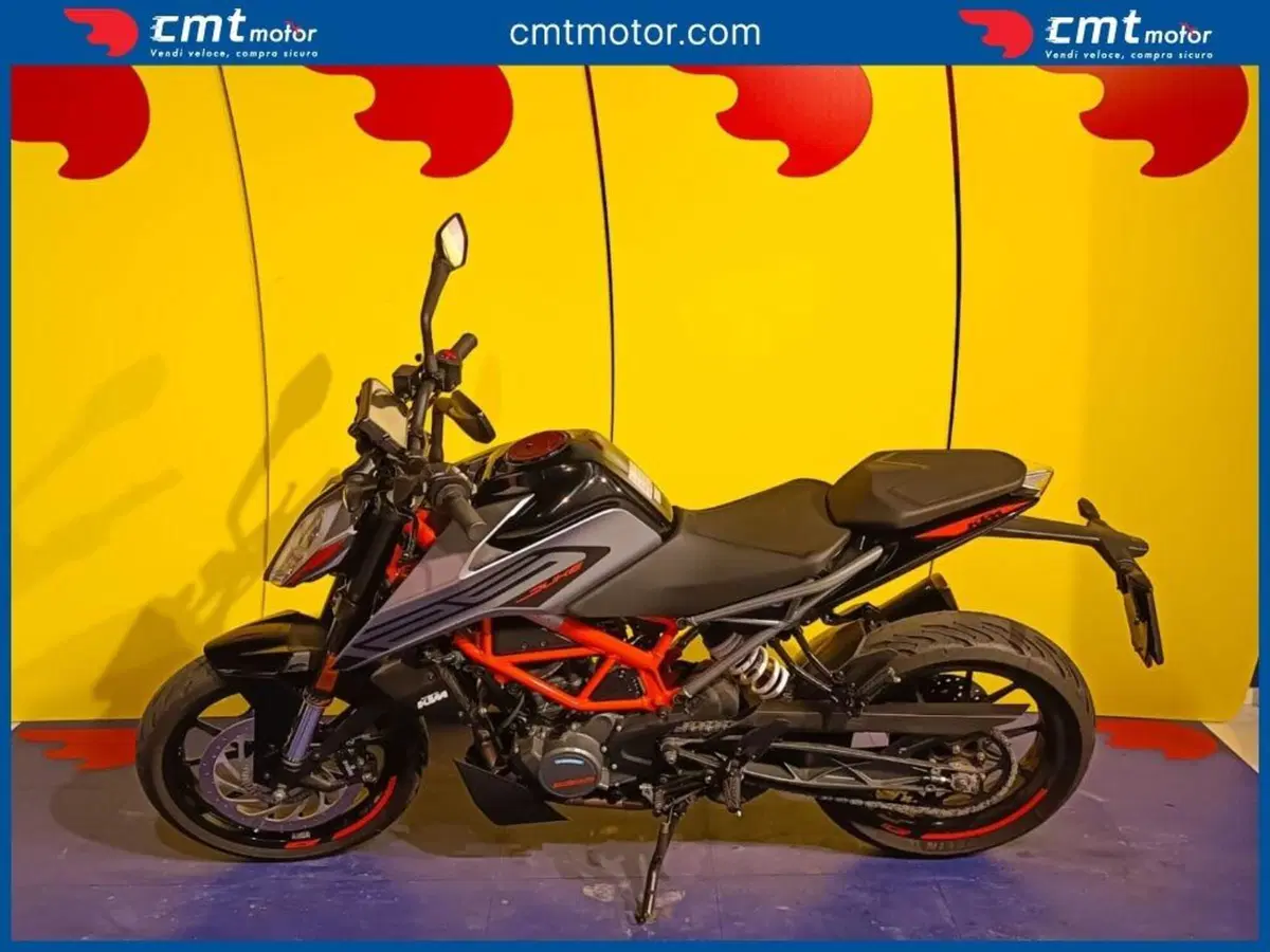 KTM 125 Duke (2021 - 23) (3)