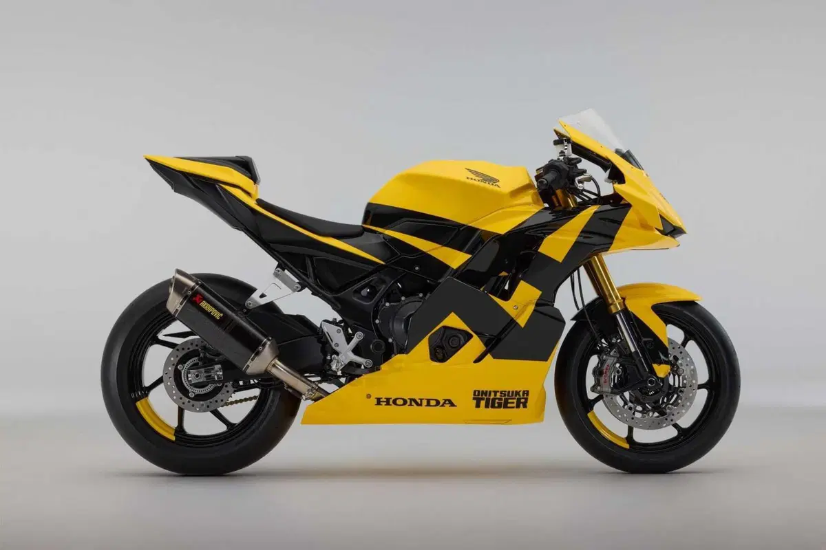 Onitsuka Tiger Honda Mid Sports Concept a Milano Fashion Week