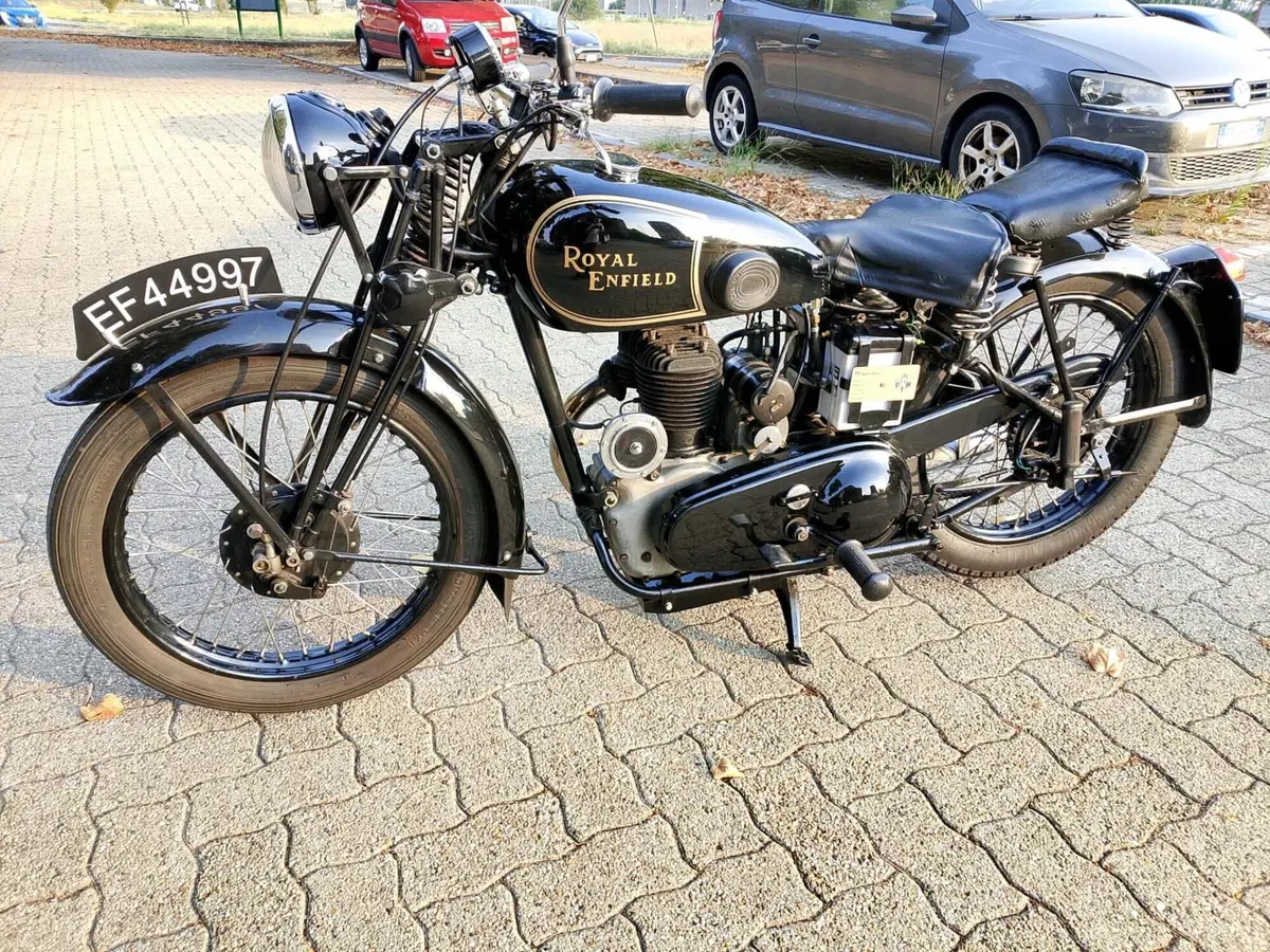 Royal Enfield Turismo