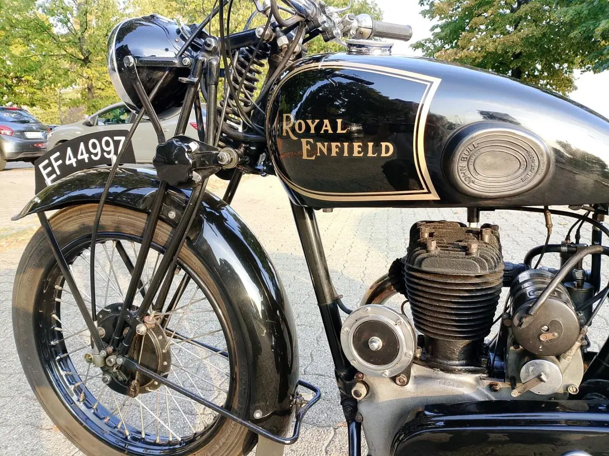 Royal Enfield Turismo (7)
