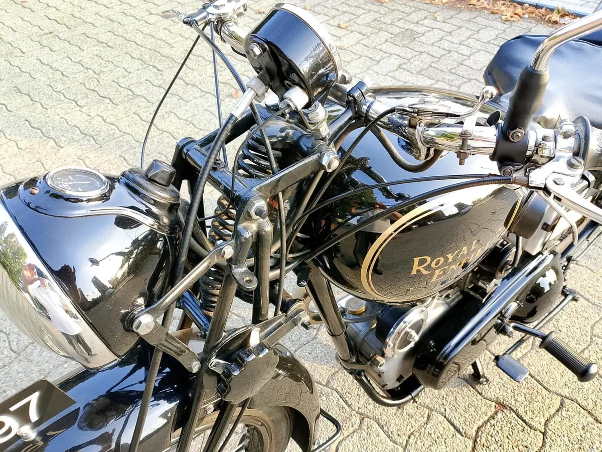 Royal Enfield Turismo (8)