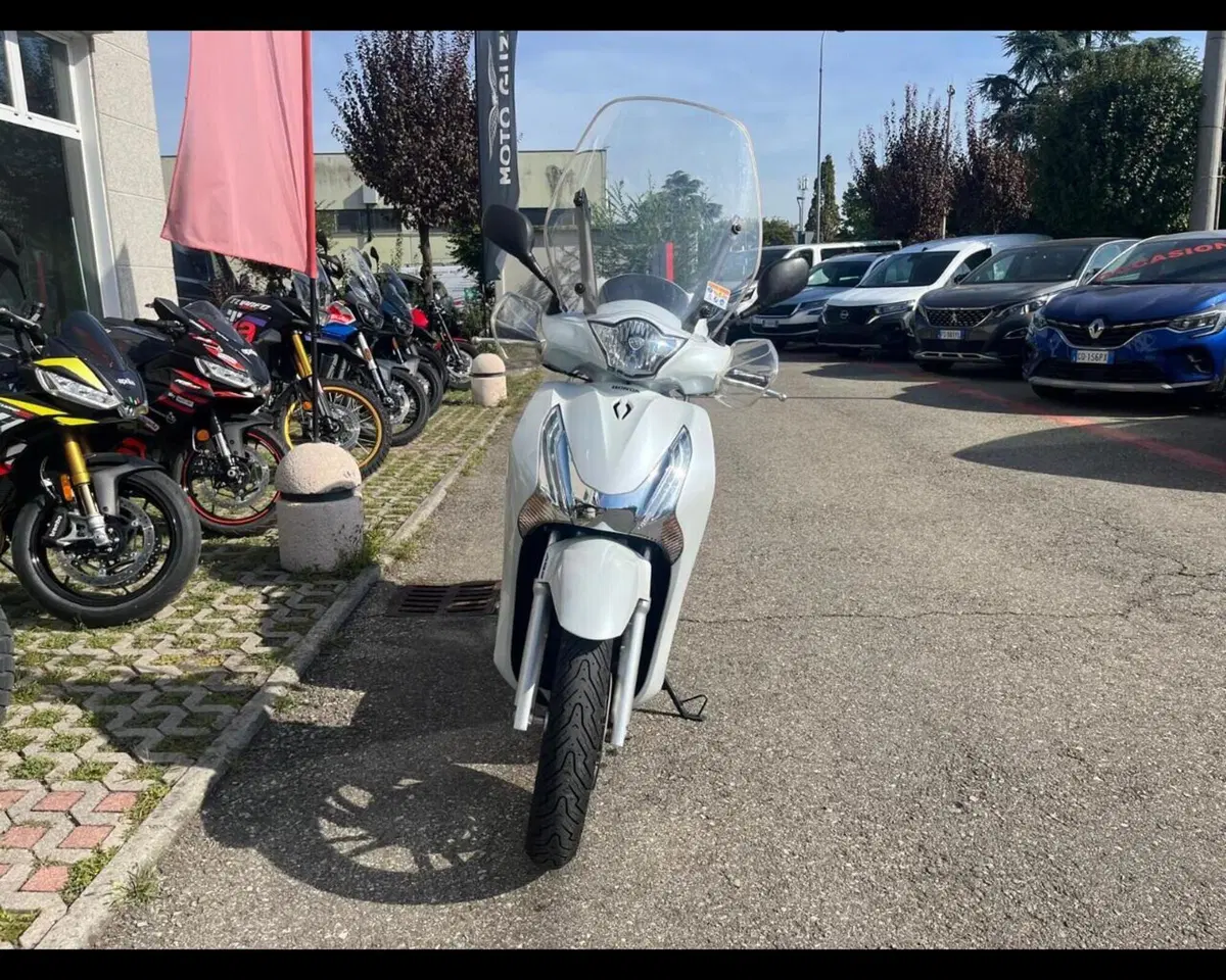 Honda SH 150i ABS (2013 - 16) (2)