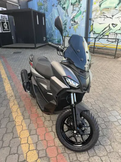 Aprilia SR GT 125 (2025 - 26) usata