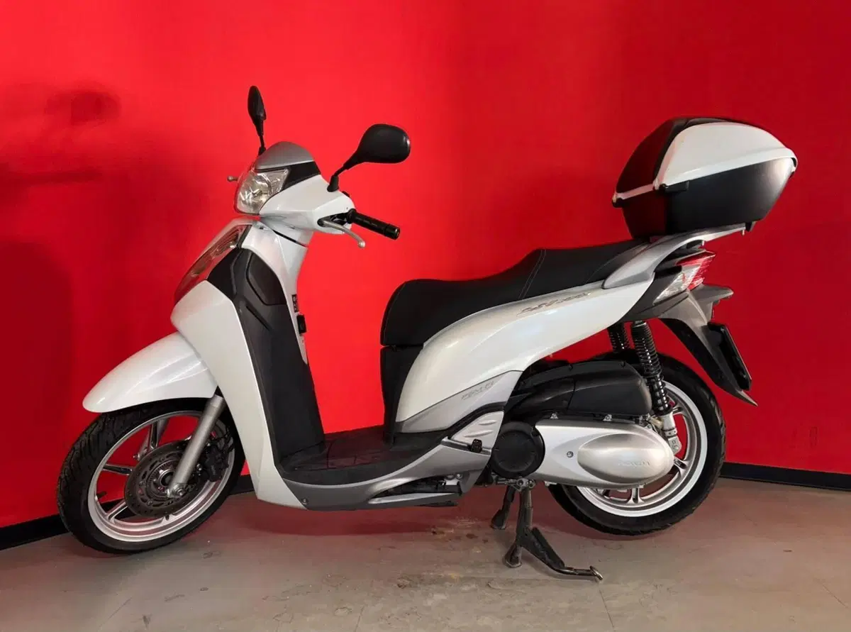 Honda SH 300 i ABS (2013 - 14) (3)