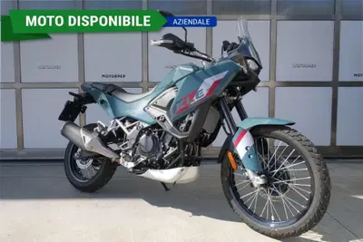 Kawasaki KLE 500 SE (2026) usata