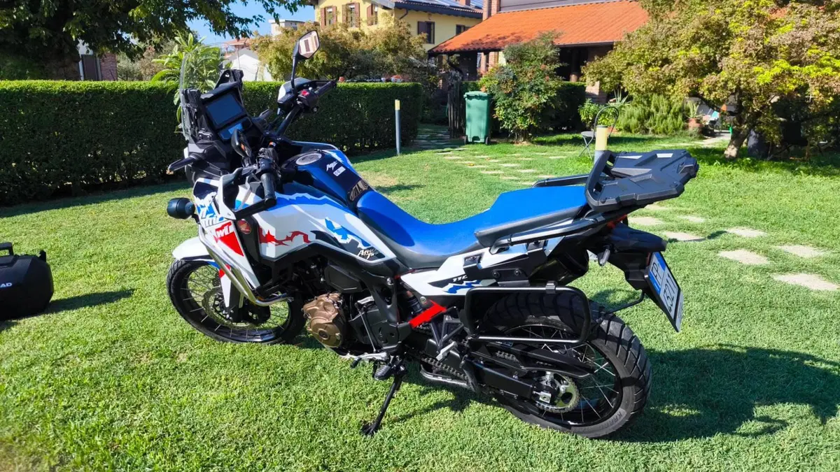 Honda Africa Twin CRF 1100L ES (2024 - 26) (4)