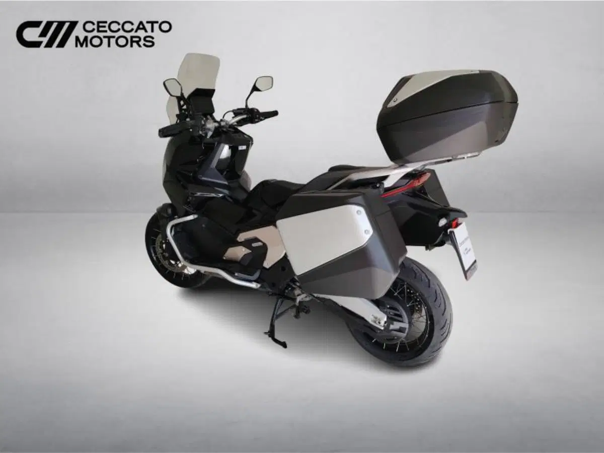 Honda X-ADV 750 Travel (2025 - 26) (7)