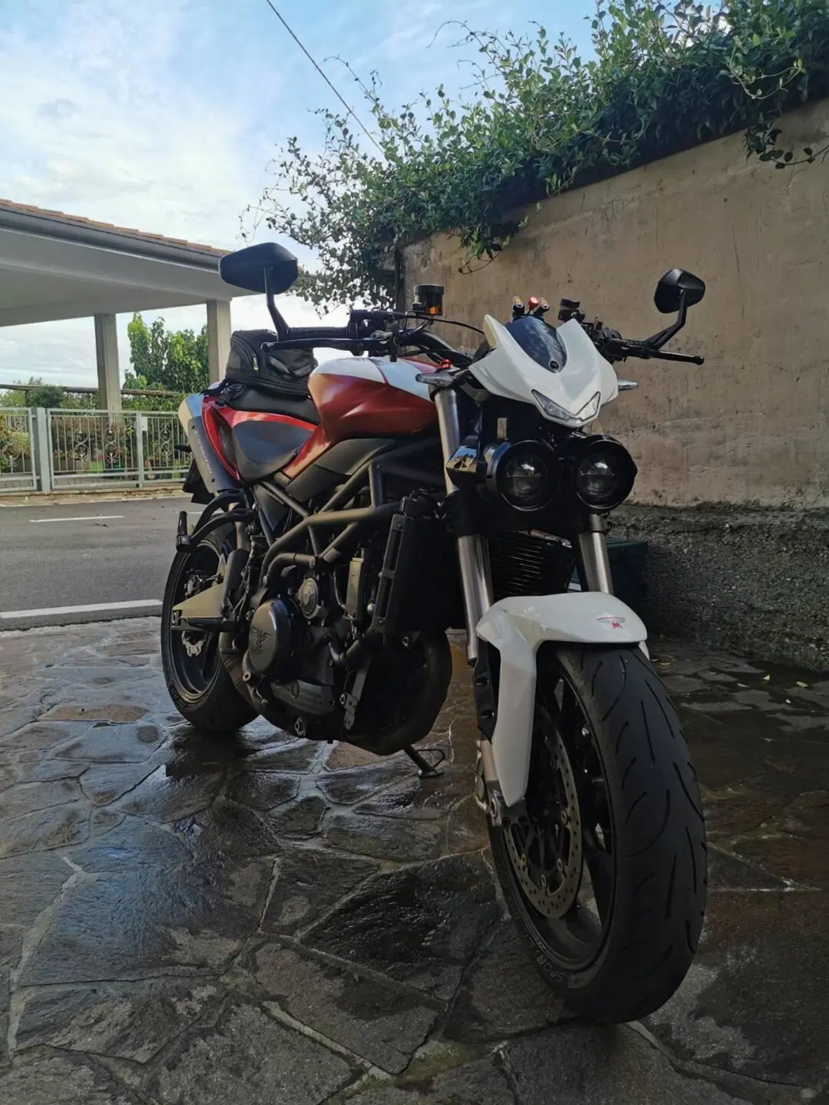 Moto Morini Corsaro 1200 ZZ (2017 - 21) (2)
