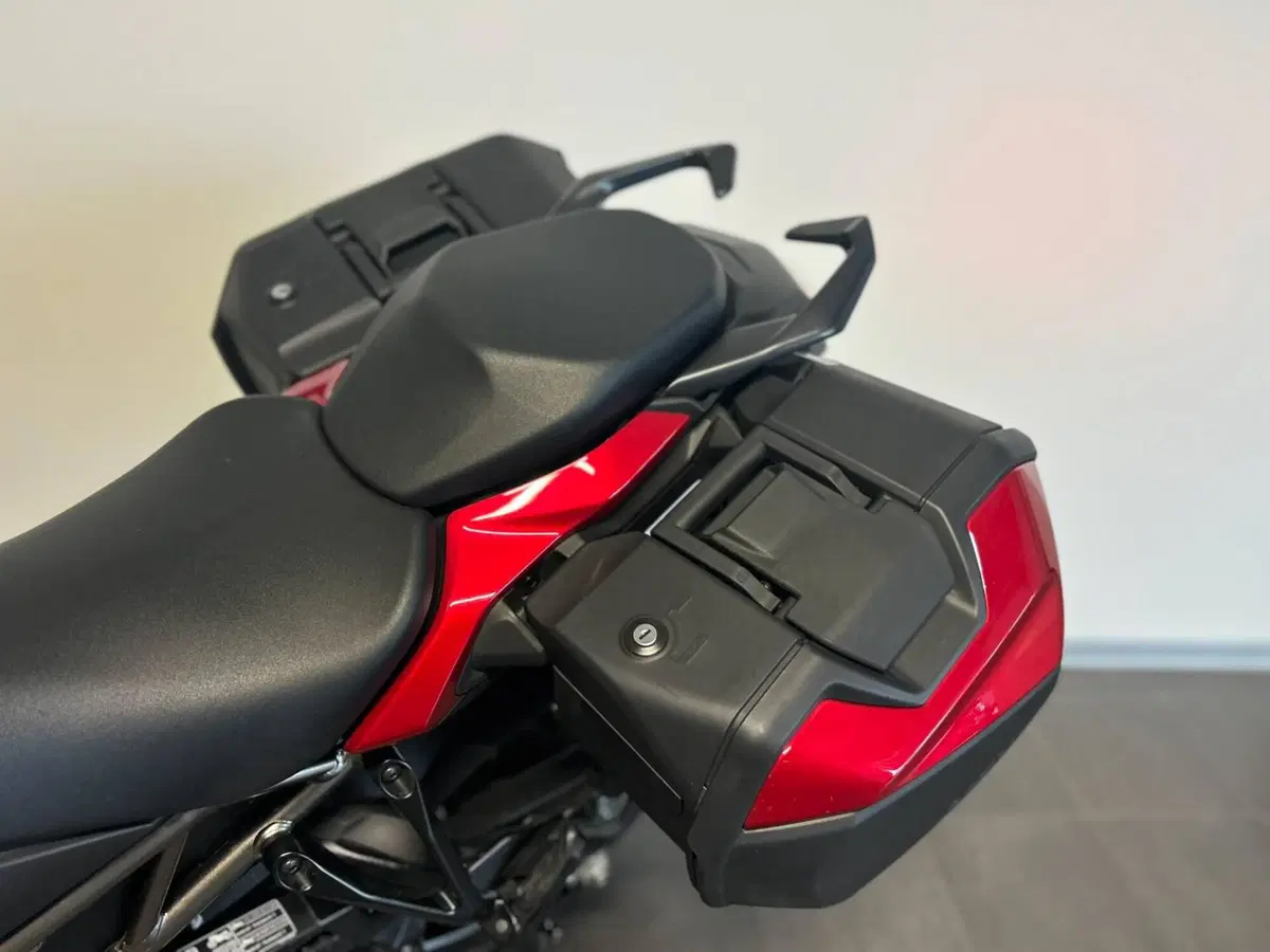 Suzuki GSX-S1000GT (2022 - 24) (7)