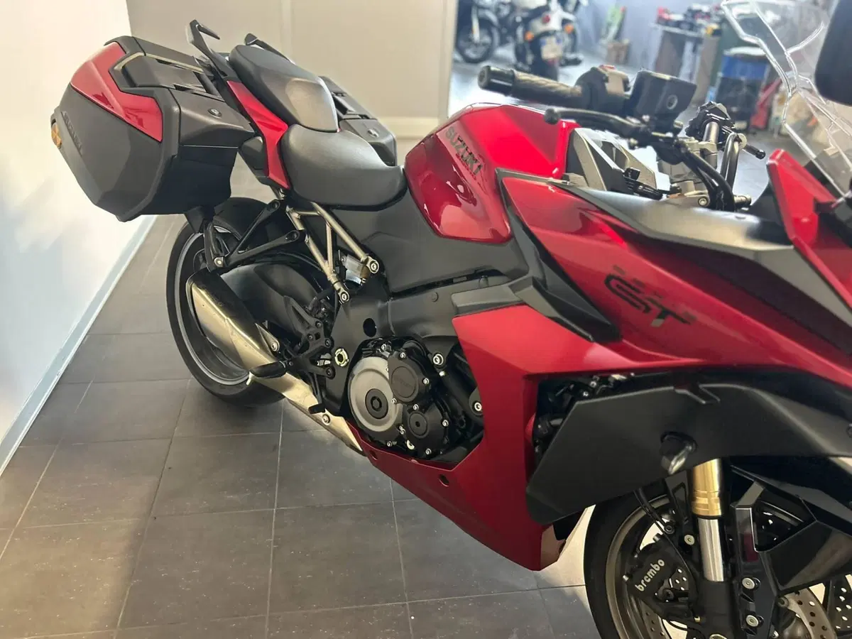 Suzuki GSX-S1000GT (2022 - 24) (8)