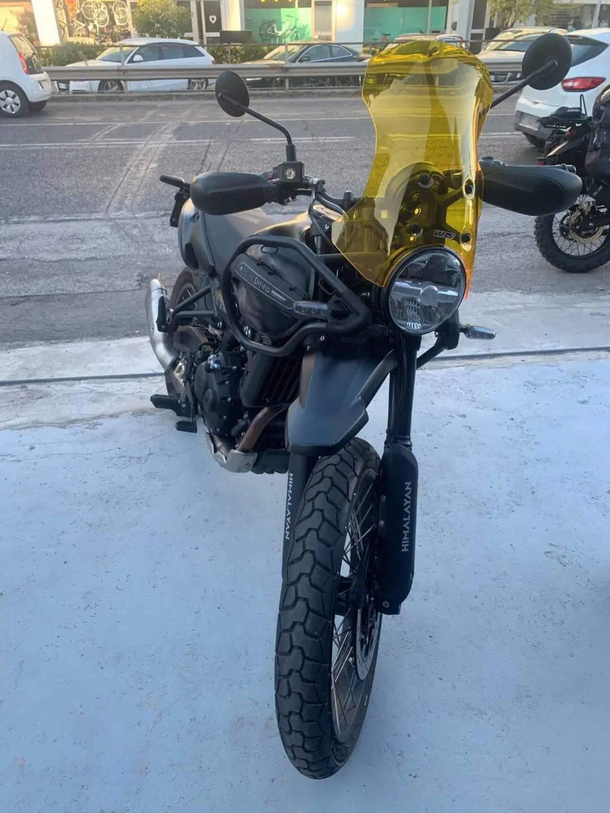 Royal Enfield Himalayan 450 Mana Black (2026) (4)