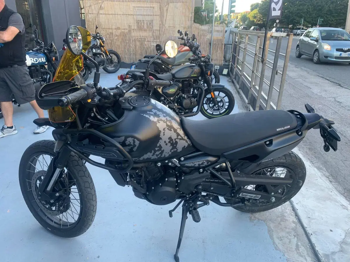 Royal Enfield Himalayan 450 Mana Black (2026) (2)