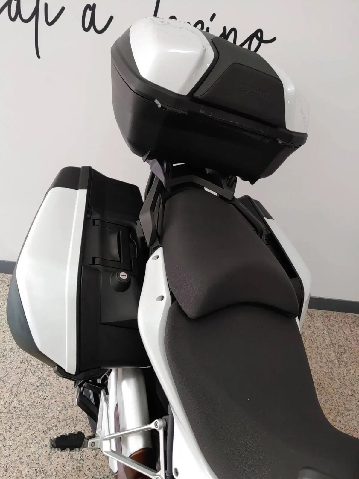 Ducati Multistrada 1200 S Touring (2010 - 12) (10)