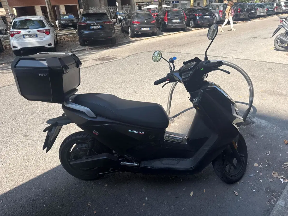 Niu FQi 500 (2025 - 26) (2)