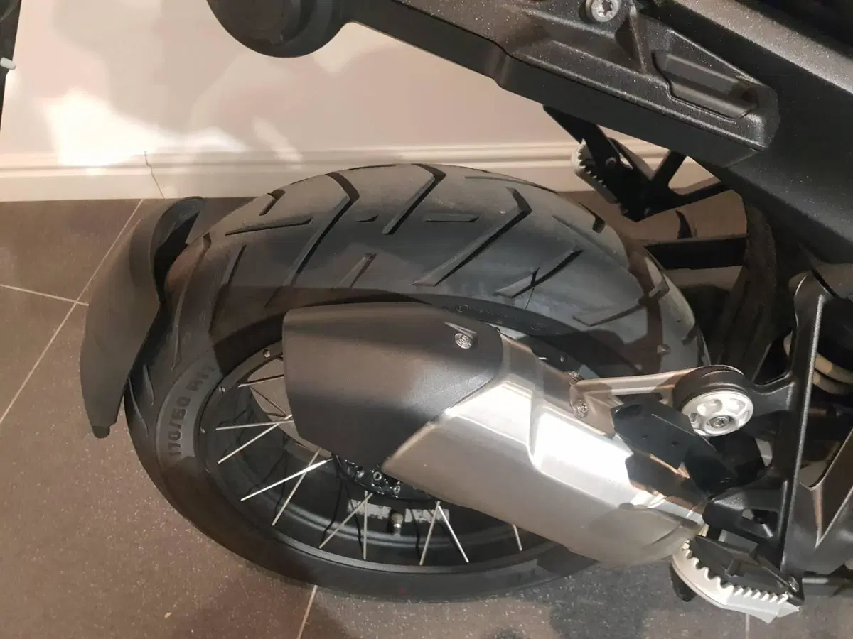 Bmw R 1300 GS Triple Black (2023 - 26) (6)
