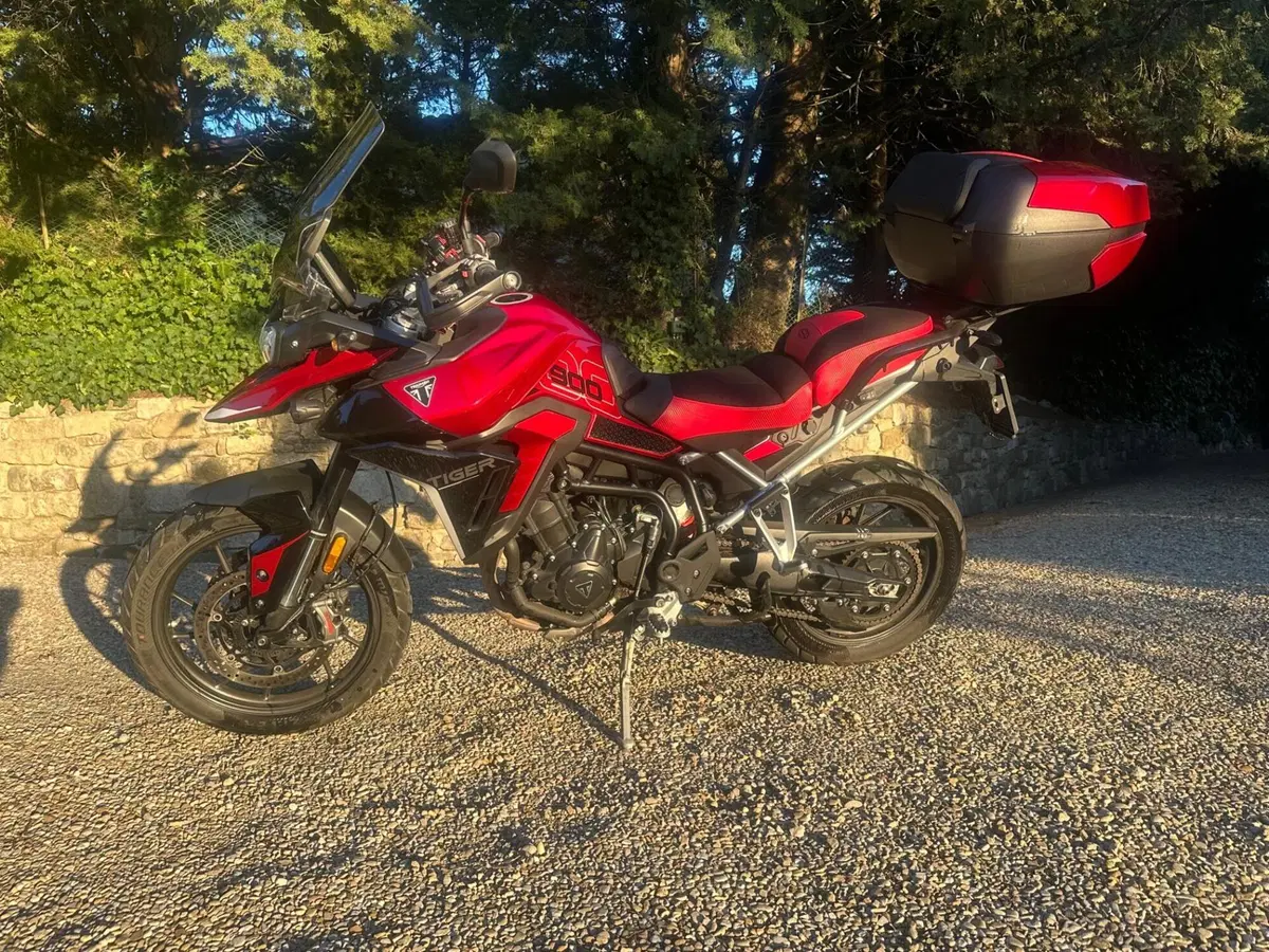 Triumph Tiger 900 GT Pro (2024 - 26) (2)