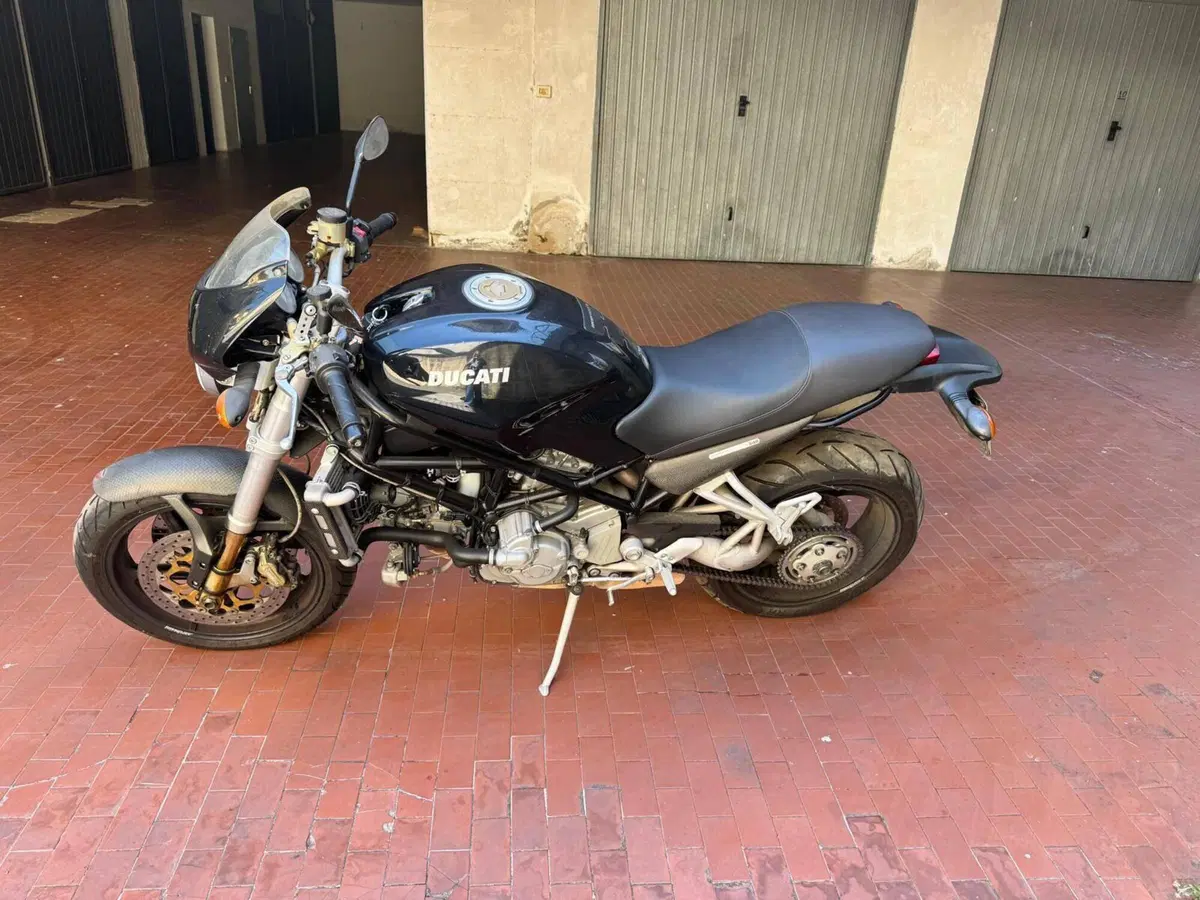 Ducati Monster 1000