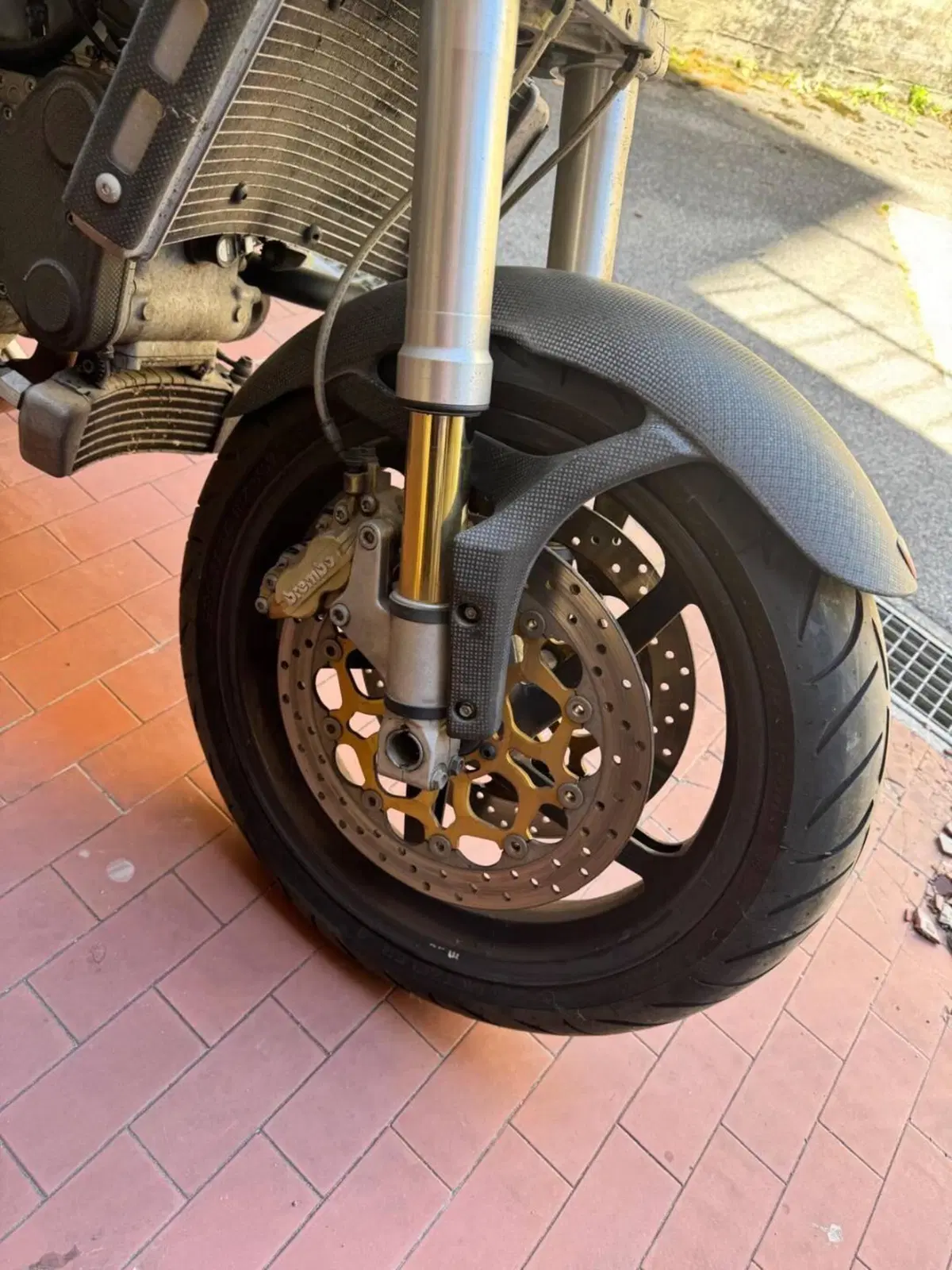 Ducati Monster 1000 (4)