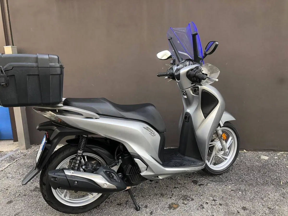Honda SH 150i (2017 - 19) (2)