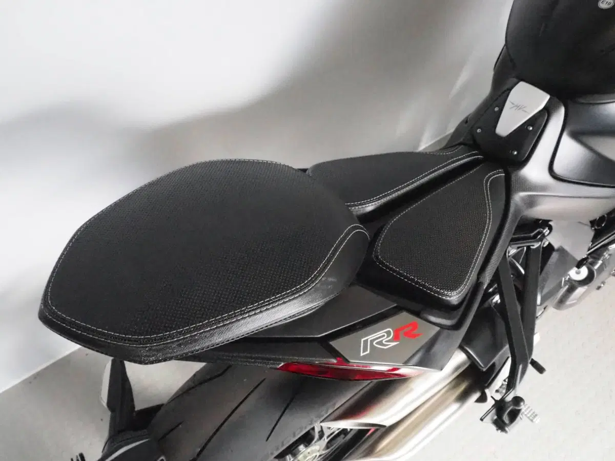 MV Agusta Brutale 1000 RR (2021 - 25) (8)